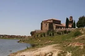 Imagen de archivo de la ermita de Montamarta
