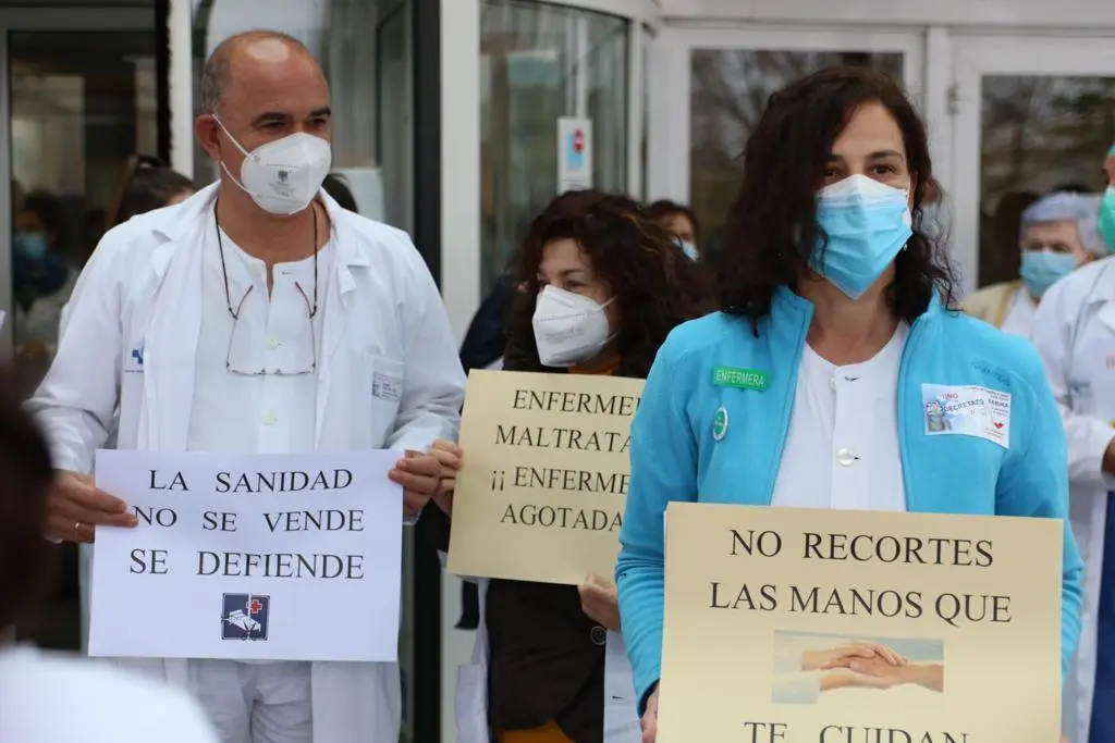 /images/sanitarios_zamora_pancartas.jpg