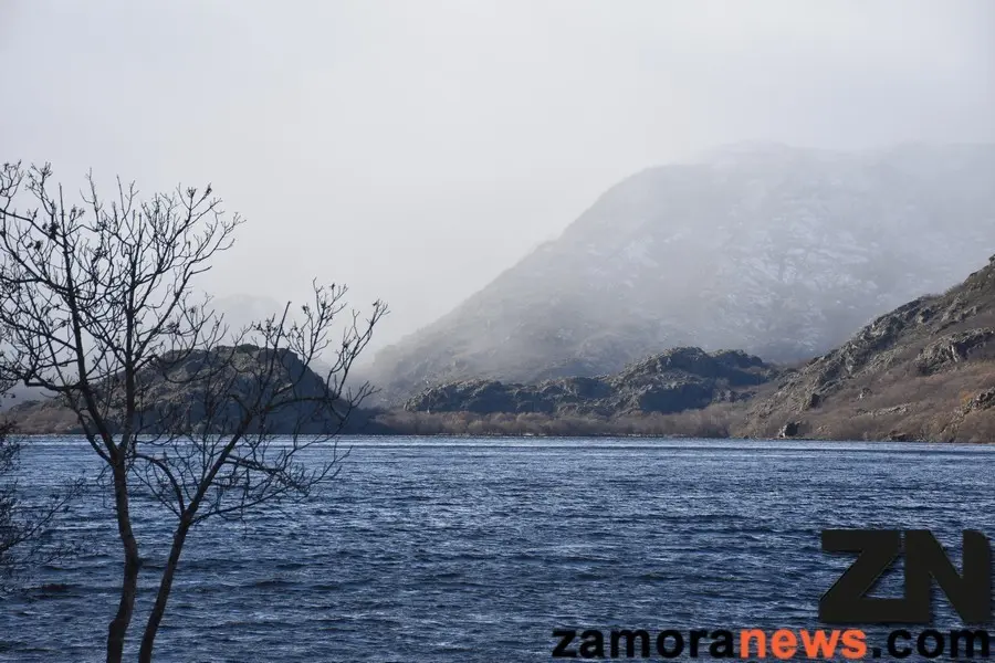 /images/Puebla_Lago_nieve_sanabria2020_204.jpg