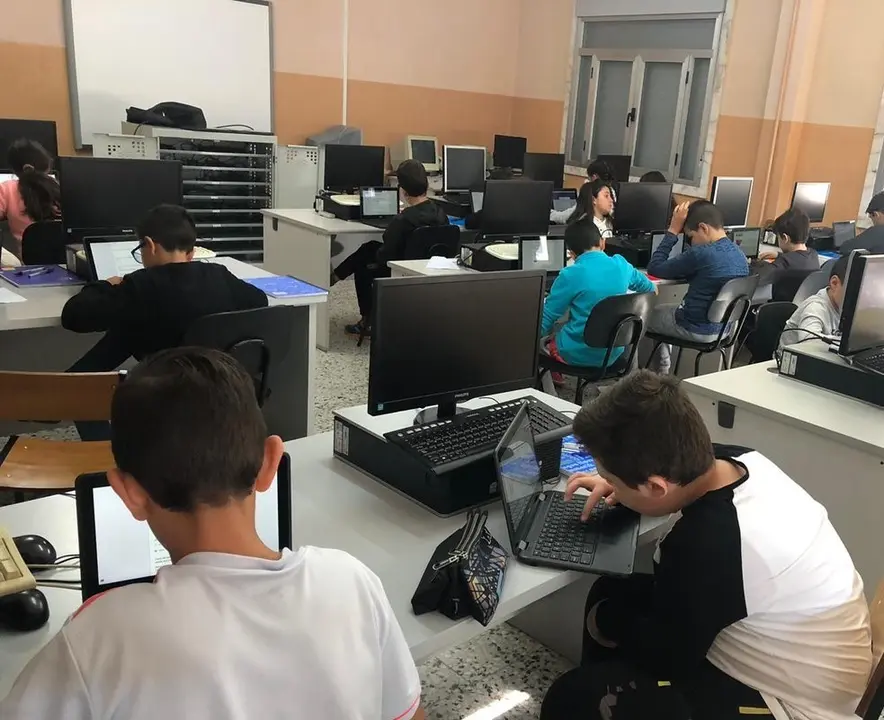 Alumnos en un aula