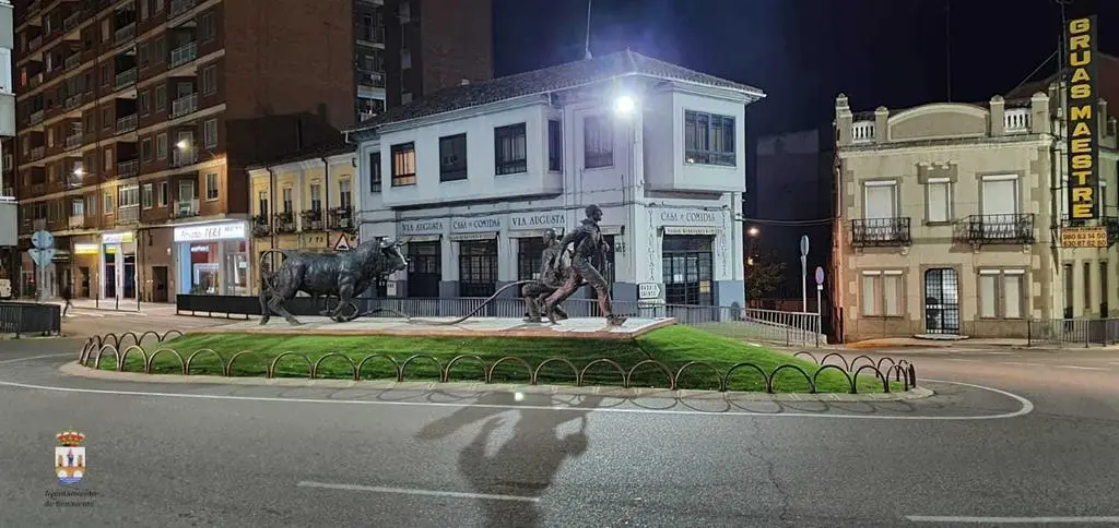 La rotonda de la Soledad estrenó su iluminación LED el pasado mes de marzo