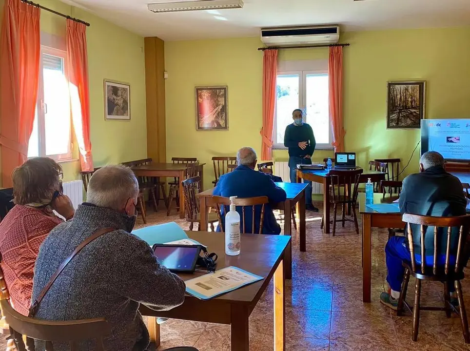 Curso de acercamiento a las nuevas teconologías.