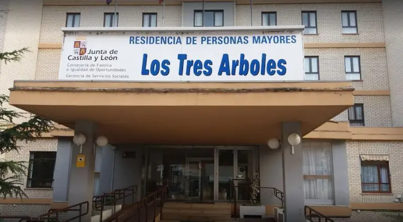 Residencia de los Tres Árboles