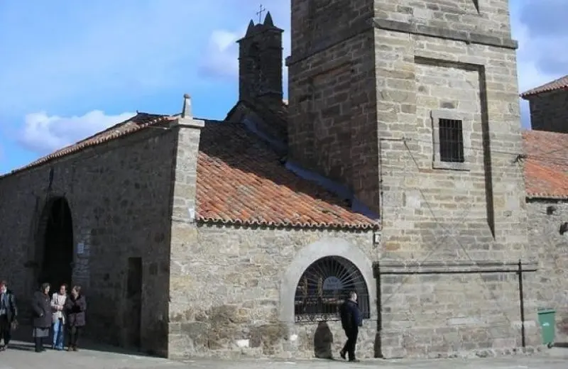 Iglesia de Rionegro del Puente
