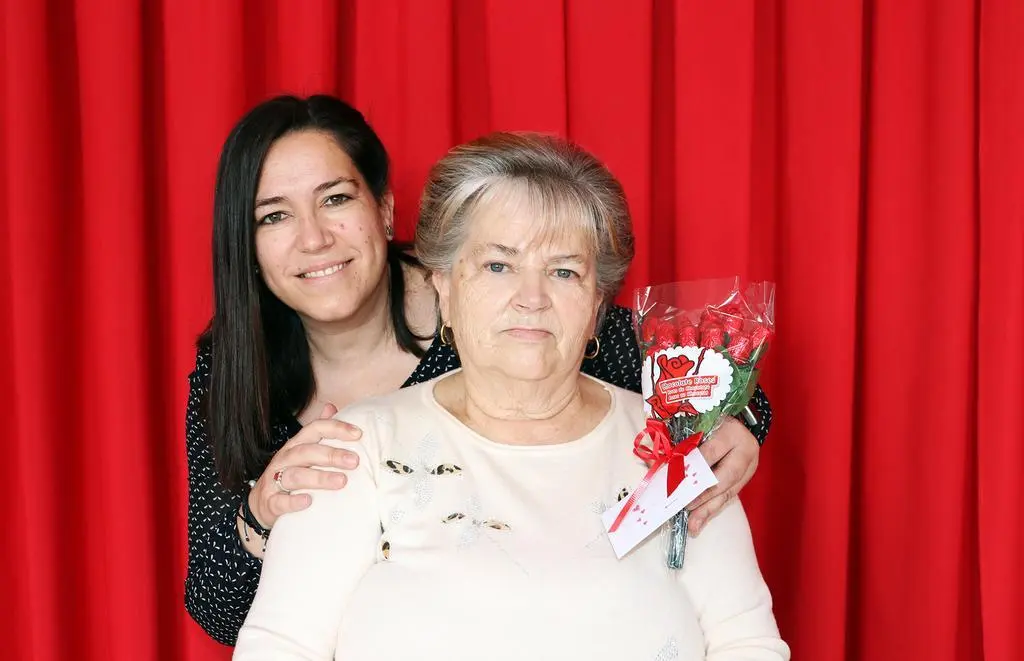 cruz roja dia de la madre
