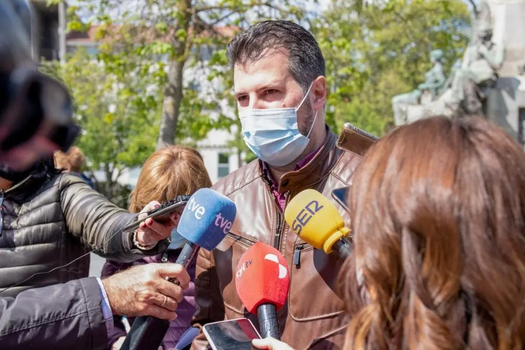 Luis Tudanca en el 1 de Mayo en Valladolid