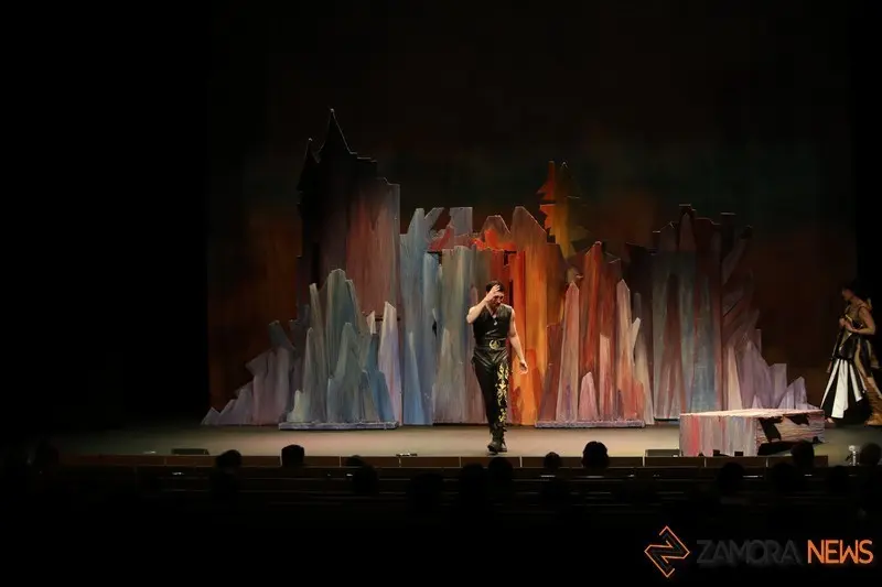 E3B7FD93-58EF-4E97-A457-D96092C4F480