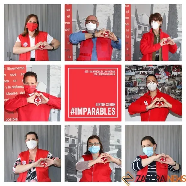 Voluntarios de Cruz Roja fotografiados para la campaña Vuelve a Latir. Foto Facebook