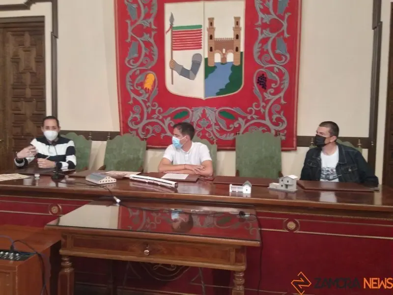 Un momento de la rueda de prensa en el Ayuntamiento de Zamora
