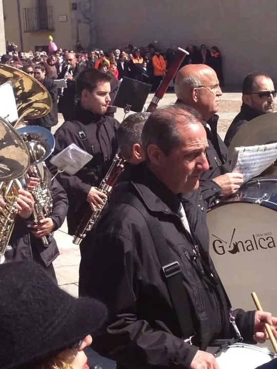 Carlos Ramos durante una de sus múltiples actuaciones con la banda Nacor Blanco en Semana Santa
Fotografía: Vulgo Congregación