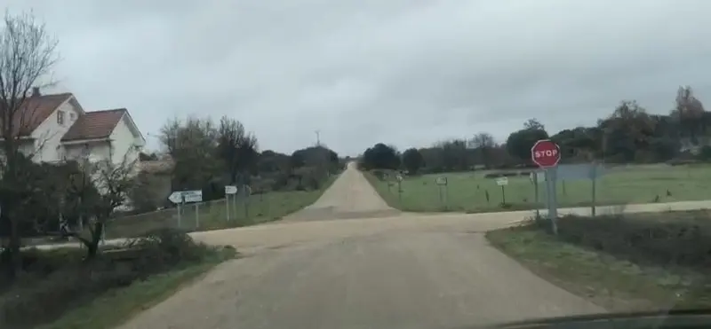 Camino acondicionado por la Diputación