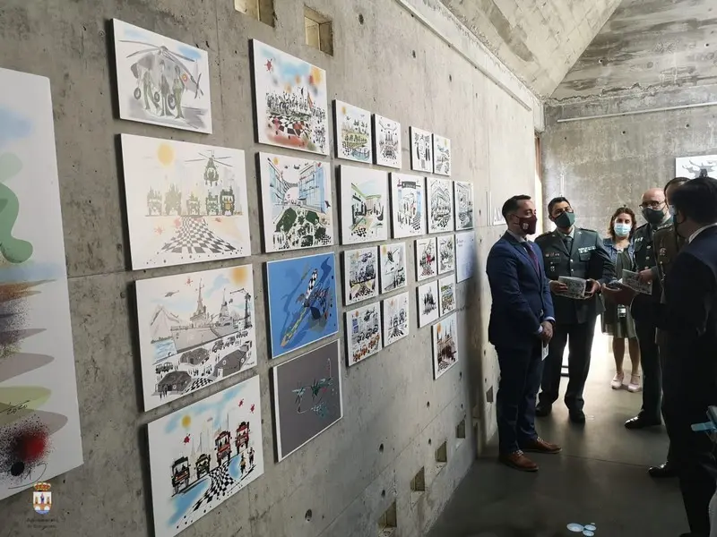 Autoridades inauguran la exposición en Benavente