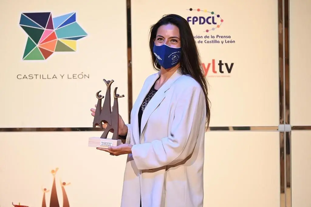 PREMIOS PODIUM- Sara García