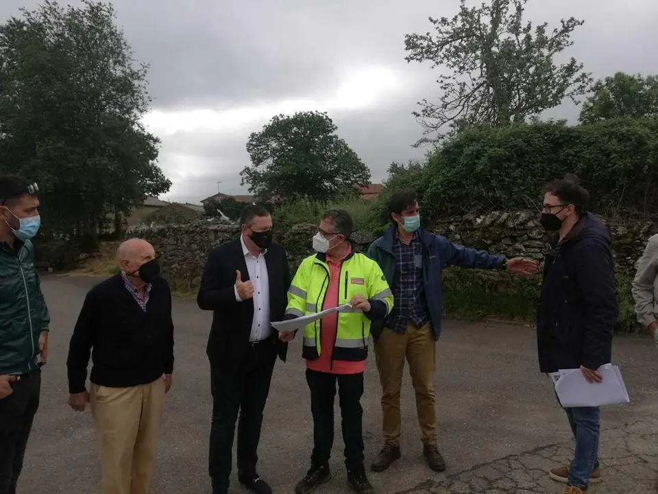 Faúndez, Silva y Antón durante la visita a las obras