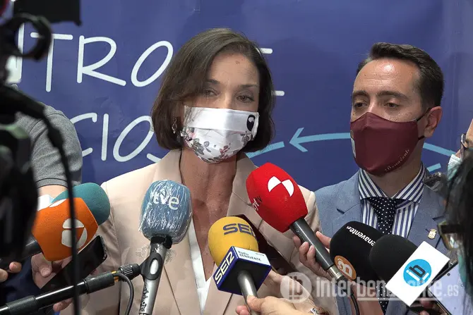 Reyes Maroto durante su visita a Benavente. Imagen: Interbenavente.es