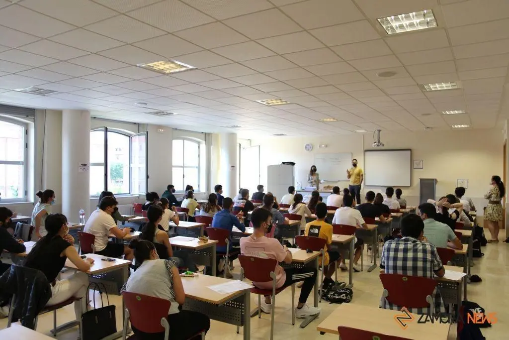 Imagen de archivo  de alumnos de la EBAU en la Escuela Politécnica de ZAMORA