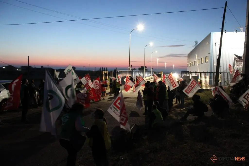 Nueva jornada de protestas de los trabajadores de Siro