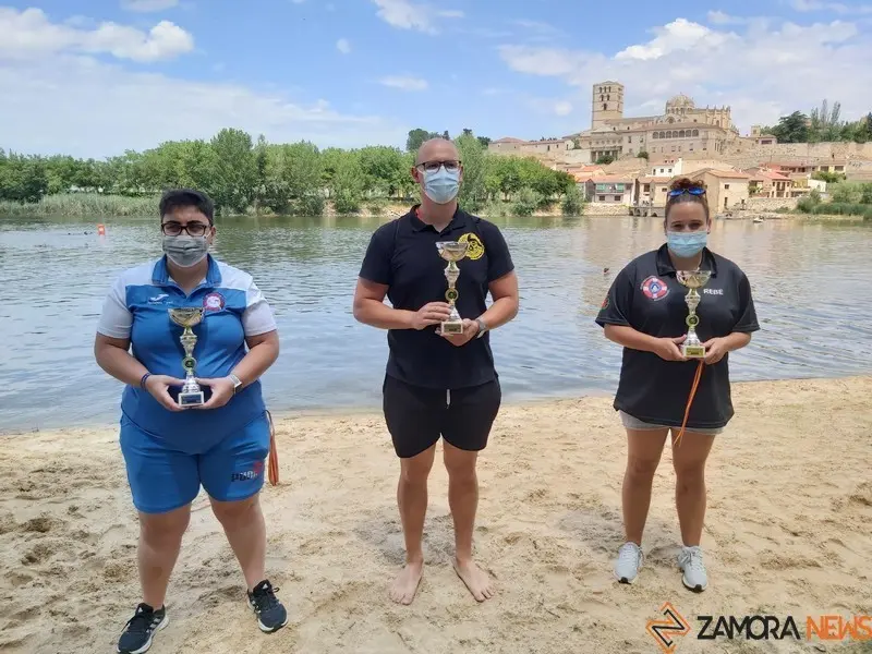 Delegados de los equipos ganadores del XII Trofeo Ciudad de Zamora de 
Salvamento y Socorrismo