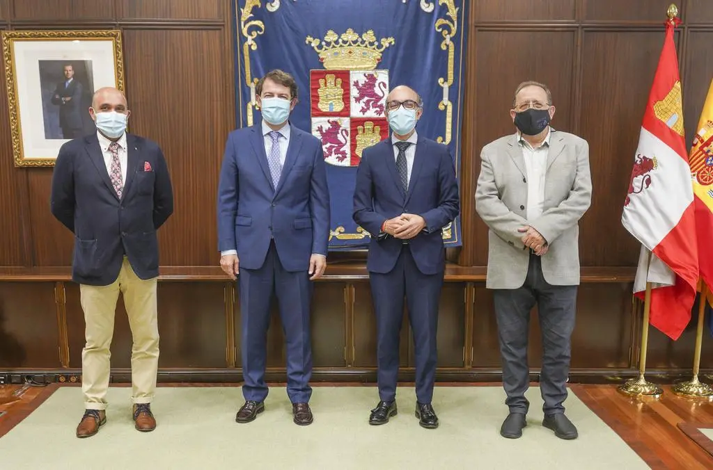 20210614+PRESIDENTE+RECIBE+A+LA+FEDERACION+DE+HOSTELEROS+05