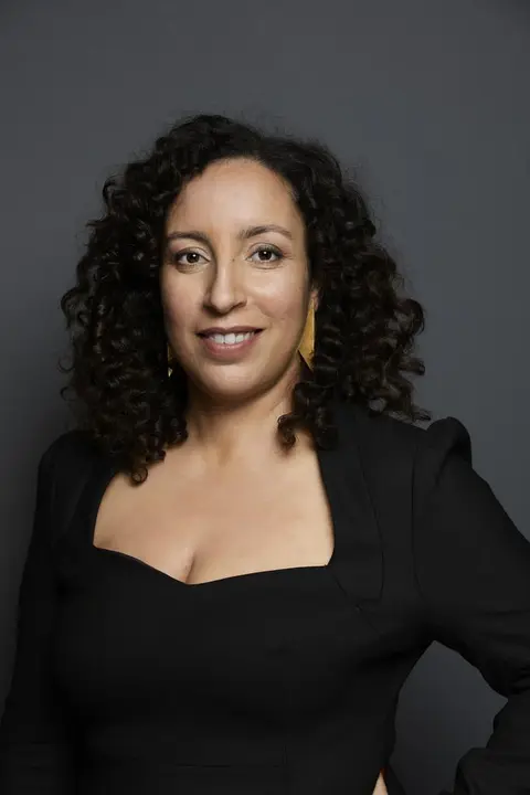 Retrato de la escritora Najat El Hachmi, ganadora del 77º Premio Nadal 2021.
