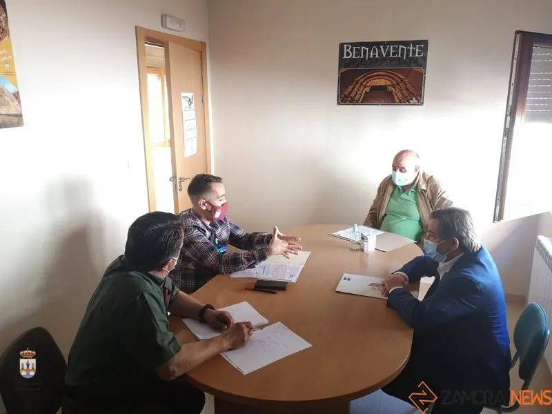 Reunión del alcalde con Juan Andrés Blanco, director de la UNED