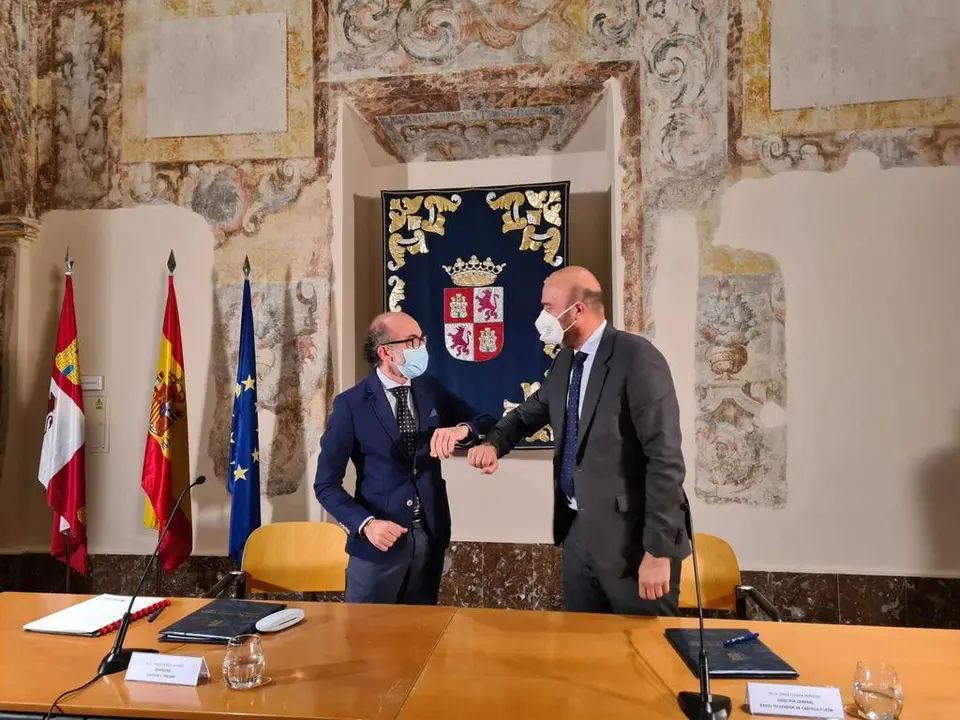 20210623+CCYT+IMG+Firma+Convenio+RTVCyL+2