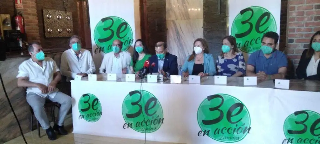 Presentación de la directiva de 3 Edad en Acción