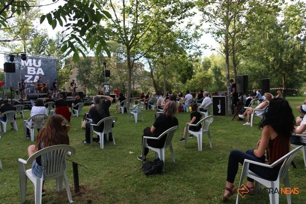 Primera jornada del Mubaza Fest con Driving Rain / Aullidos Rock Band
La Milker Band / Colectivo Mubazers DJ´S