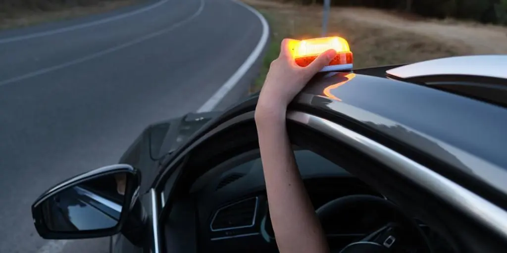 Luz emergencia V16
