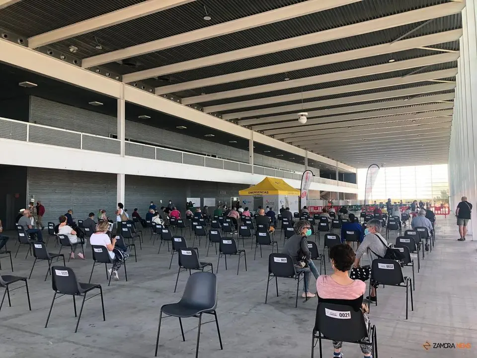 Vacunación en IFEZA