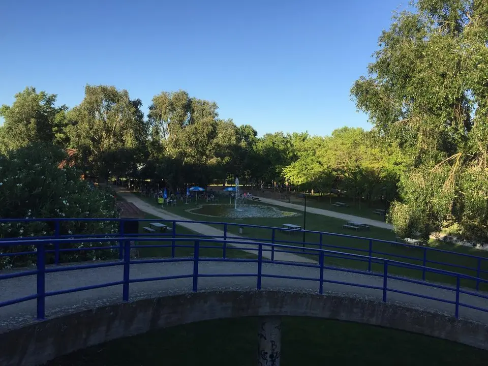 Paseo de los Tres árboles