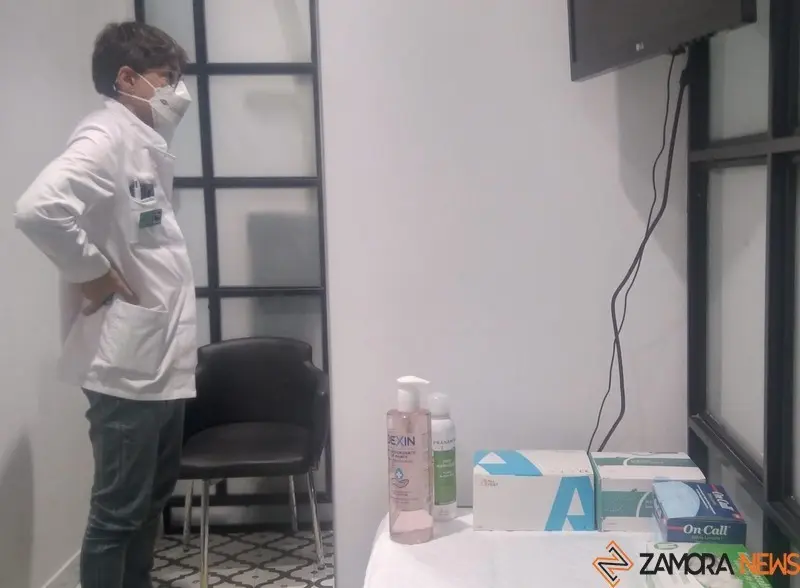 Ruperto Prieto, en la cabina en la que se realizarán los test