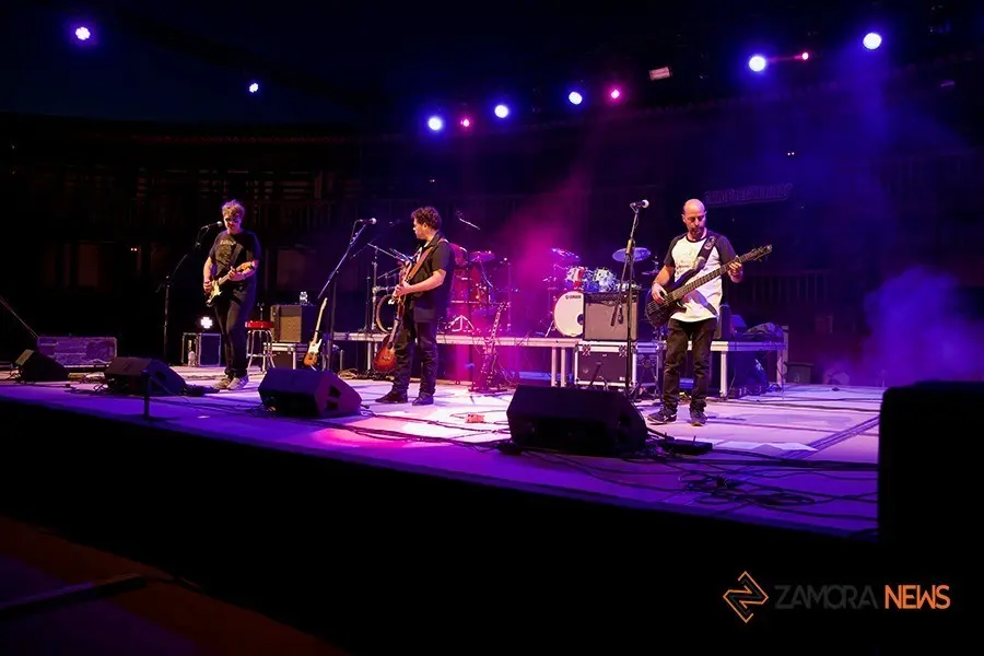Concierto plaza de toros de Toro. Españoleando y Cruce de Caminos