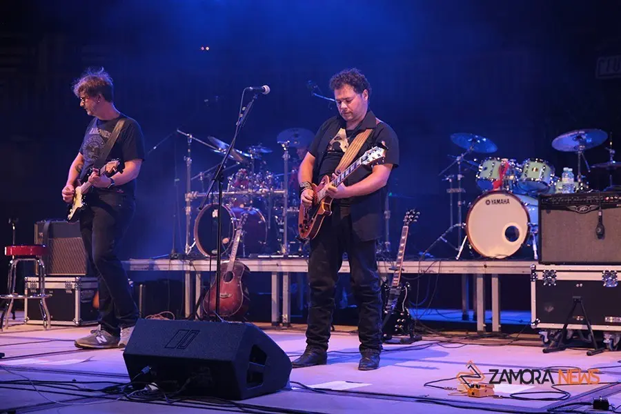 Concierto plaza de toros de Toro. Españoleando y Cruce de Caminos