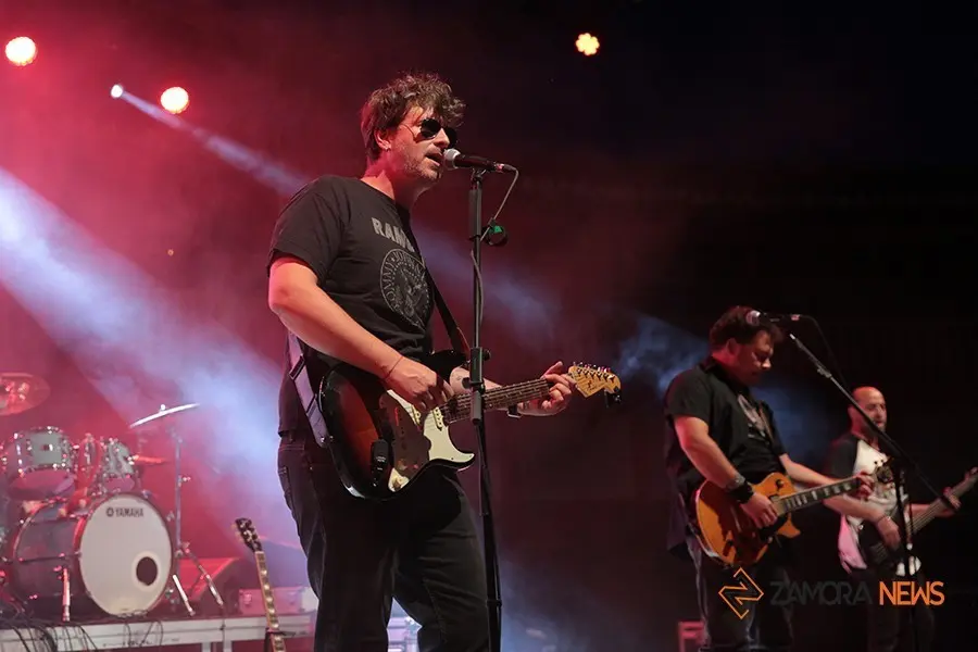 Concierto plaza de toros de Toro. Españoleando y Cruce de Caminos