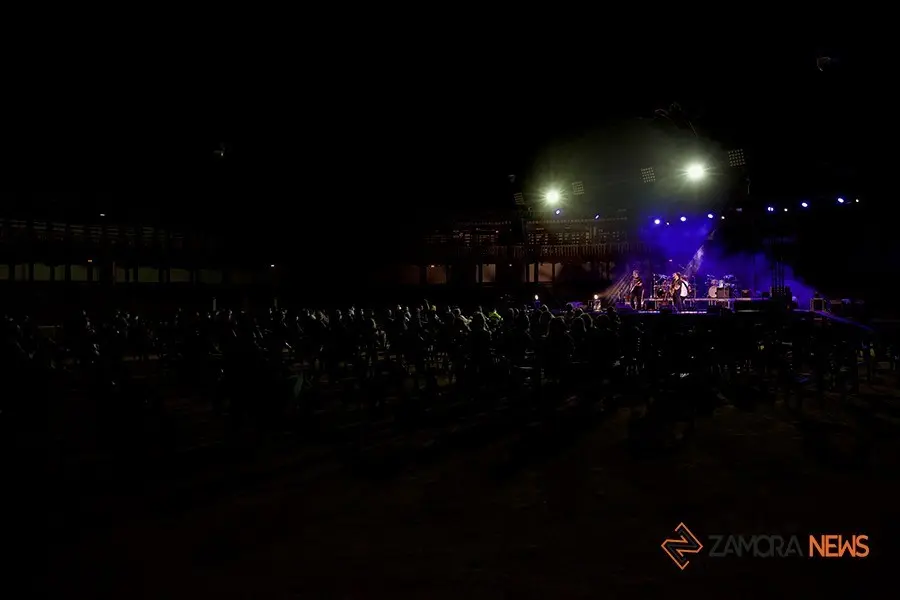 Concierto plaza de toros de Toro. Españoleando y Cruce de Caminos