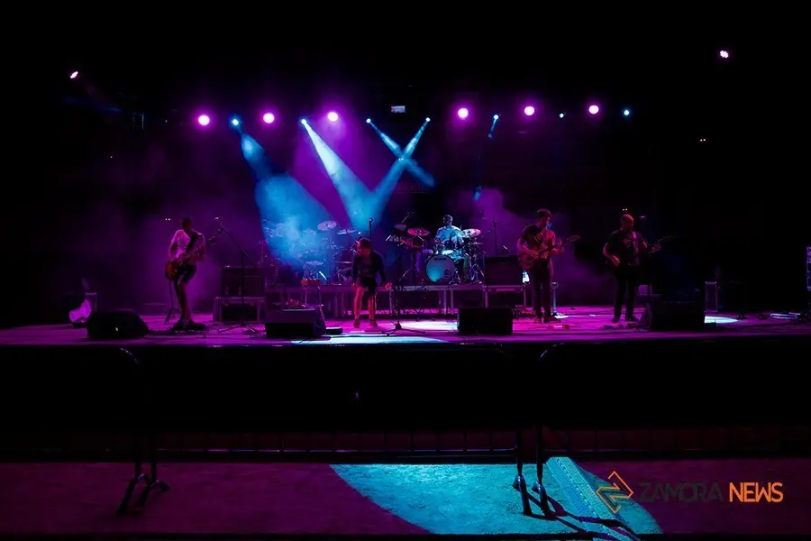 Concierto plaza de toros de Toro. Españoleando y Cruce de Caminos