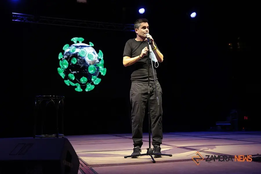 Actuación Álex Clavero en Las noches de Toro (8)