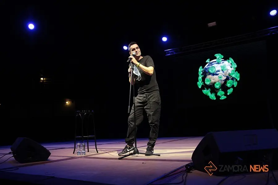 Actuación Álex Clavero en Las noches de Toro (10)