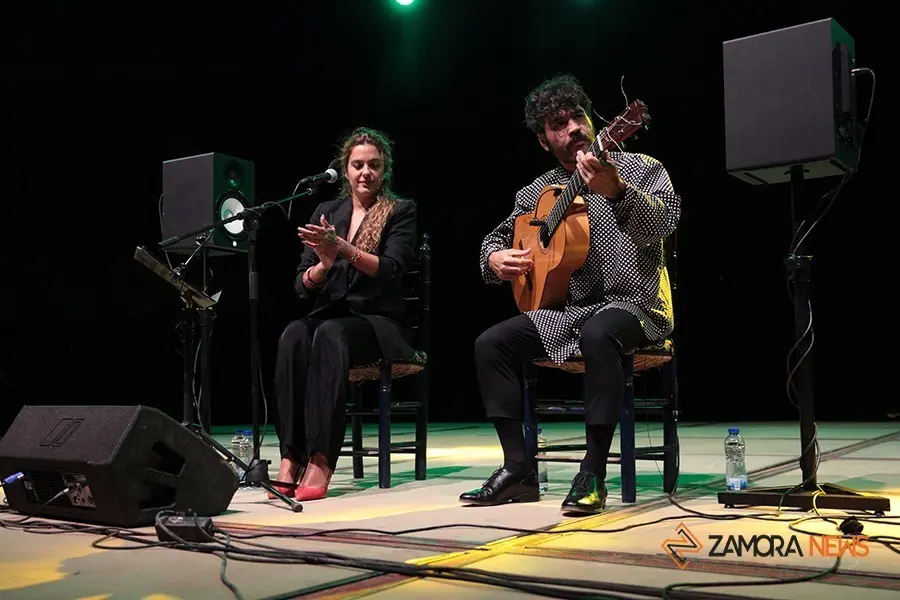 Actuación Alba Molina en Las noches de Toro (5)