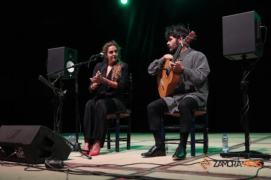 Actuación Alba Molina en Las noches de Toro (4)