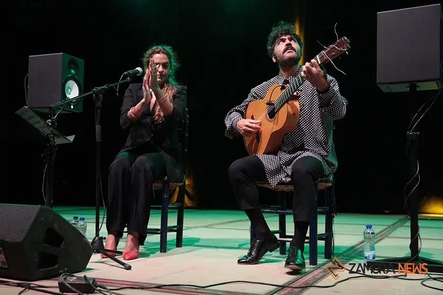 Actuación Alba Molina en Las noches de Toro (6)