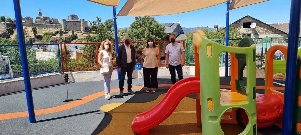 Foto de archivo Puebla de Sanabria. Nuevo patio exterior Escuela Infantil Municipal