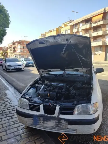 Estado en el que quedó el coche incendiado