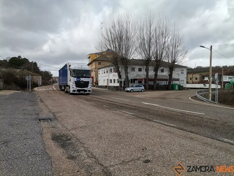 N-122 a su paso por Alcañices