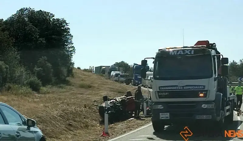 Foto de archivo de un accidente similar también en la N-631 a la altura de Tábara