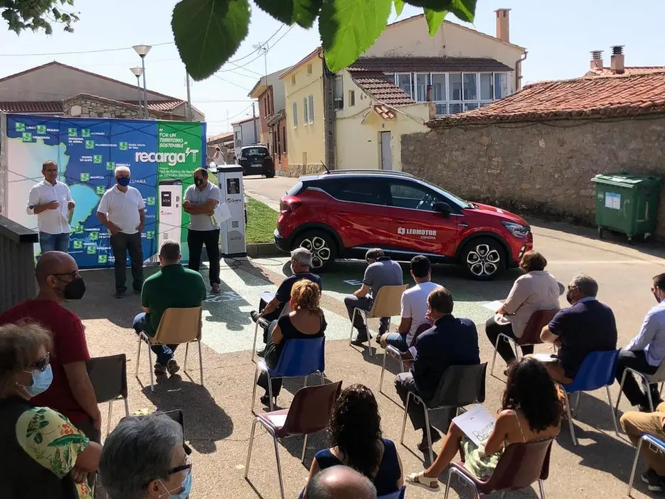 Presentación del proyecto "Recarga-T"