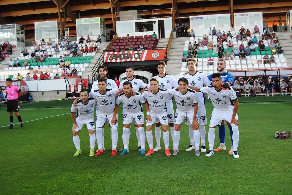 Once inicial del Zamora CF frente al Salamanca UDS.