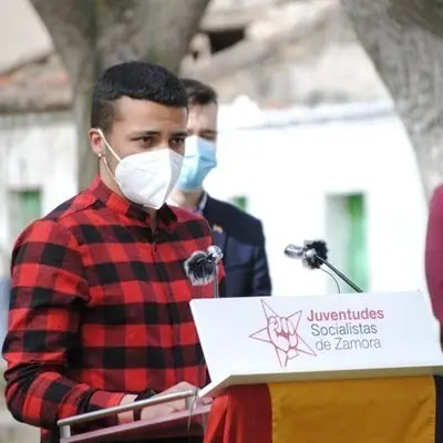 Adrian Berrocal, presidente de la nueva asociación LGTBI+ y miembro de Juventudes Socialistas