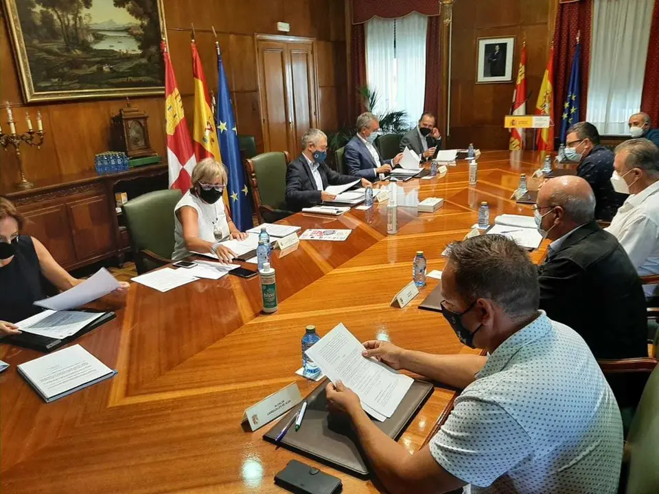 Reunión del secretario de Estado de Medio Ambiente con los municipios afectados